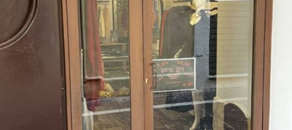 1غرفة عقار تجاري في Foggia, Italy رقم 311428 3