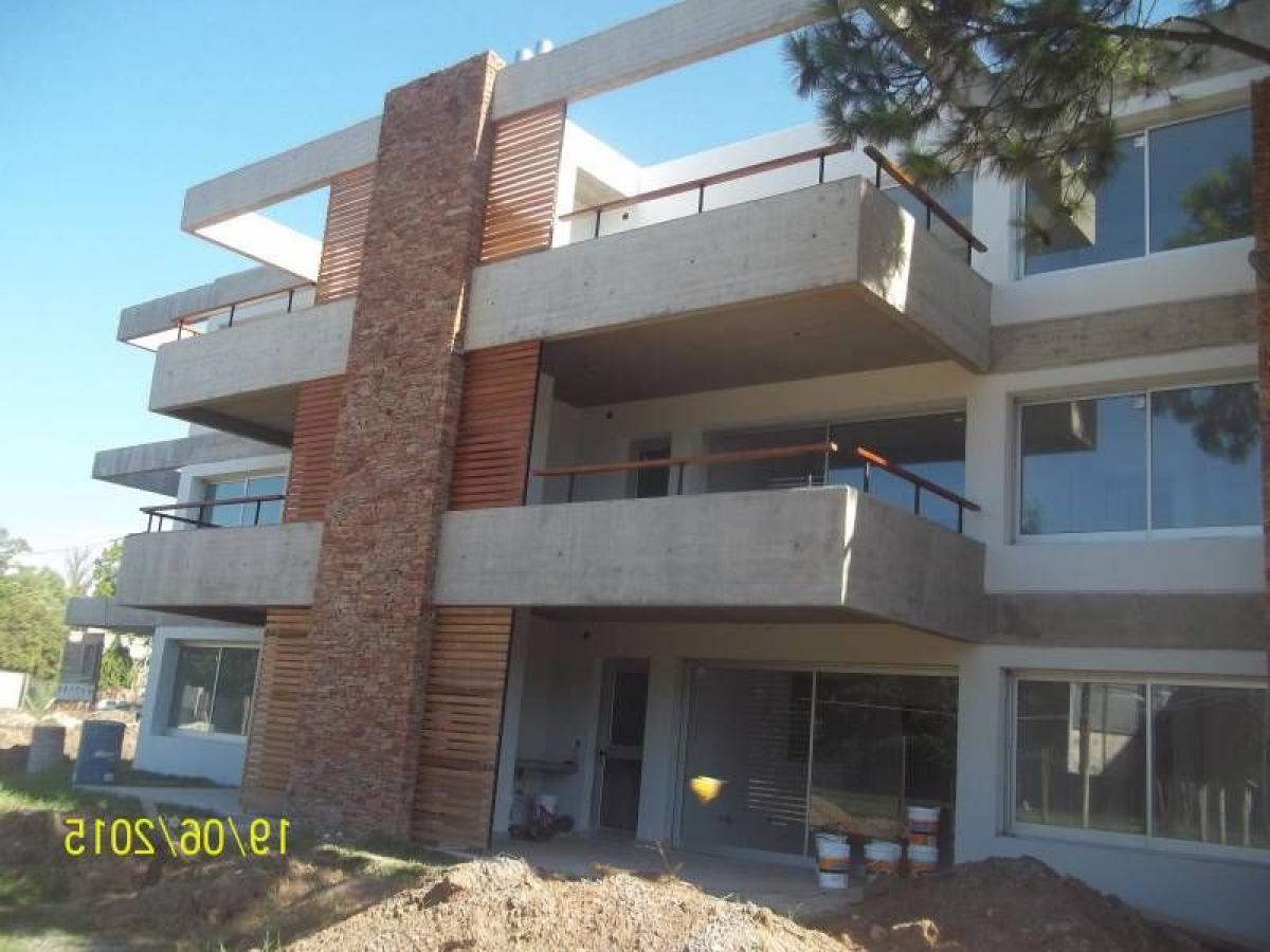 Studio in Tigre, Argentina No. 8264