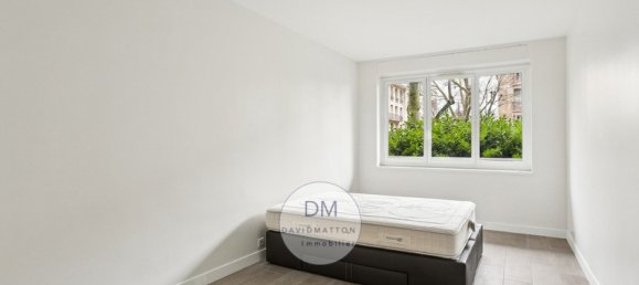 3 bedrooms Apartment in Paris, France No. 171979 11