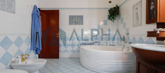 1200m² Warehouse in Bertinoro, Italy No. 380393 33