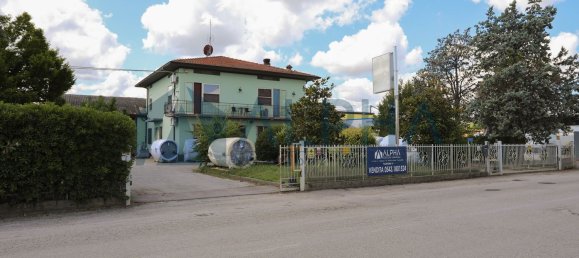 1200m² Warehouse in Bertinoro, Italy No. 380393 2