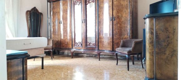 5 rooms Apartment in Mentana, Italy No. 277559 14