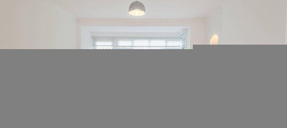 5 bedrooms House in Wembley, United Kingdom No. 9489 2