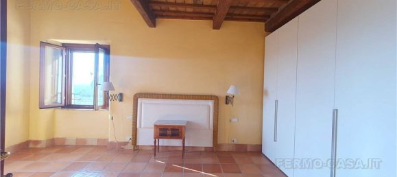 5 bedrooms Villa in Montegranaro, Italy No. 129601 27