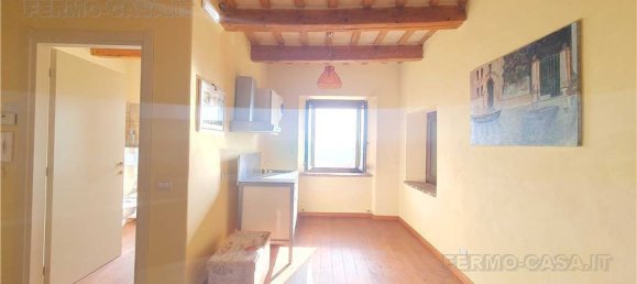 5 bedrooms Villa in Montegranaro, Italy No. 129601 8