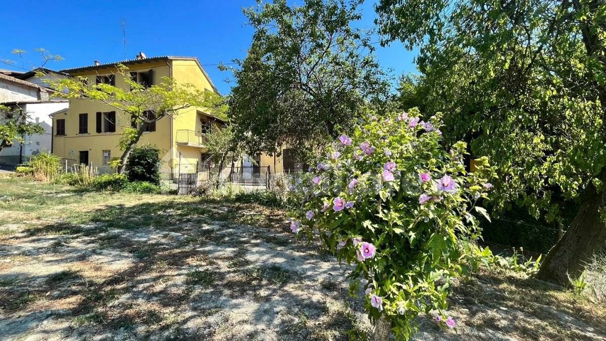 4 bedrooms Castles in Golferenzo, Italy No. 142757