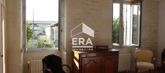 4 bedrooms House in Saint-Saturnin-du-Bois, France No. 101886 11