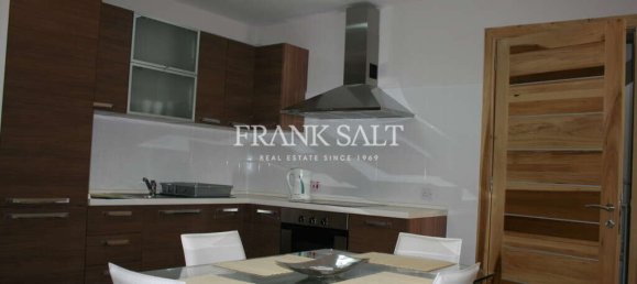 2 bedrooms Penthouse in Msida, Malta No. 6561 2