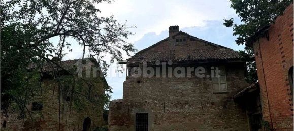 5 rooms Commercial property in Rivanazzano Terme, Italy No. 346673 7