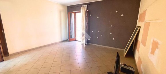 Apartamento de 1 dormitorio en Saronno, Italy No. 263387 3
