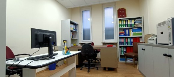  مكتب في Turin, Italy 170متر مربع رقم 83959 15