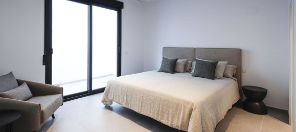 4 bedrooms House in Guardamar del Segura, Spain No. 12184 53