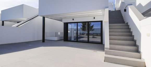 4 bedrooms House in Guardamar del Segura, Spain No. 12184 4