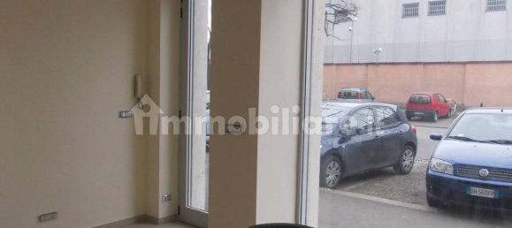 Коммерческая недвижимость с 1 комнатой в Турин, Италия № 373308 17