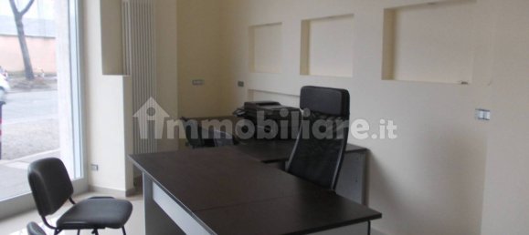 Коммерческая недвижимость с 1 комнатой в Турин, Италия № 373308 10