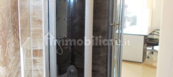 Коммерческая недвижимость с 1 комнатой в Турин, Италия № 373308 23