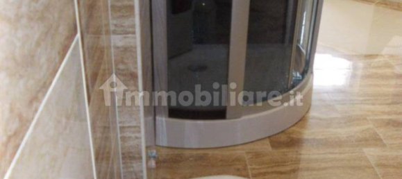 Коммерческая недвижимость с 1 комнатой в Турин, Италия № 373308 19