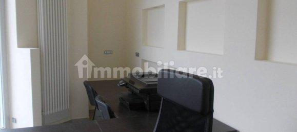 Коммерческая недвижимость с 1 комнатой в Турин, Италия № 373308 5