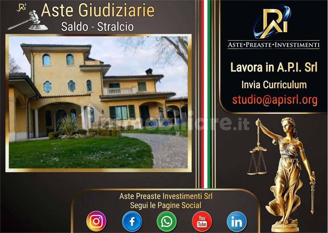 4 غرف نوم شقة في Soncino, Italy رقم 295196