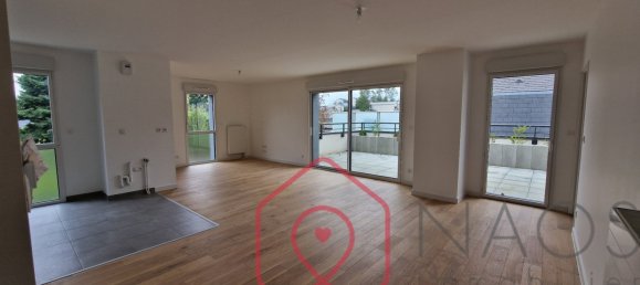 2 bedrooms Apartment in Orleans, France No. 236643 2