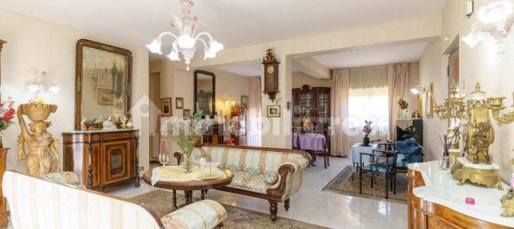 3 Schlafzimmer Wohnung in Catania, Italy, Nr. 273479 4