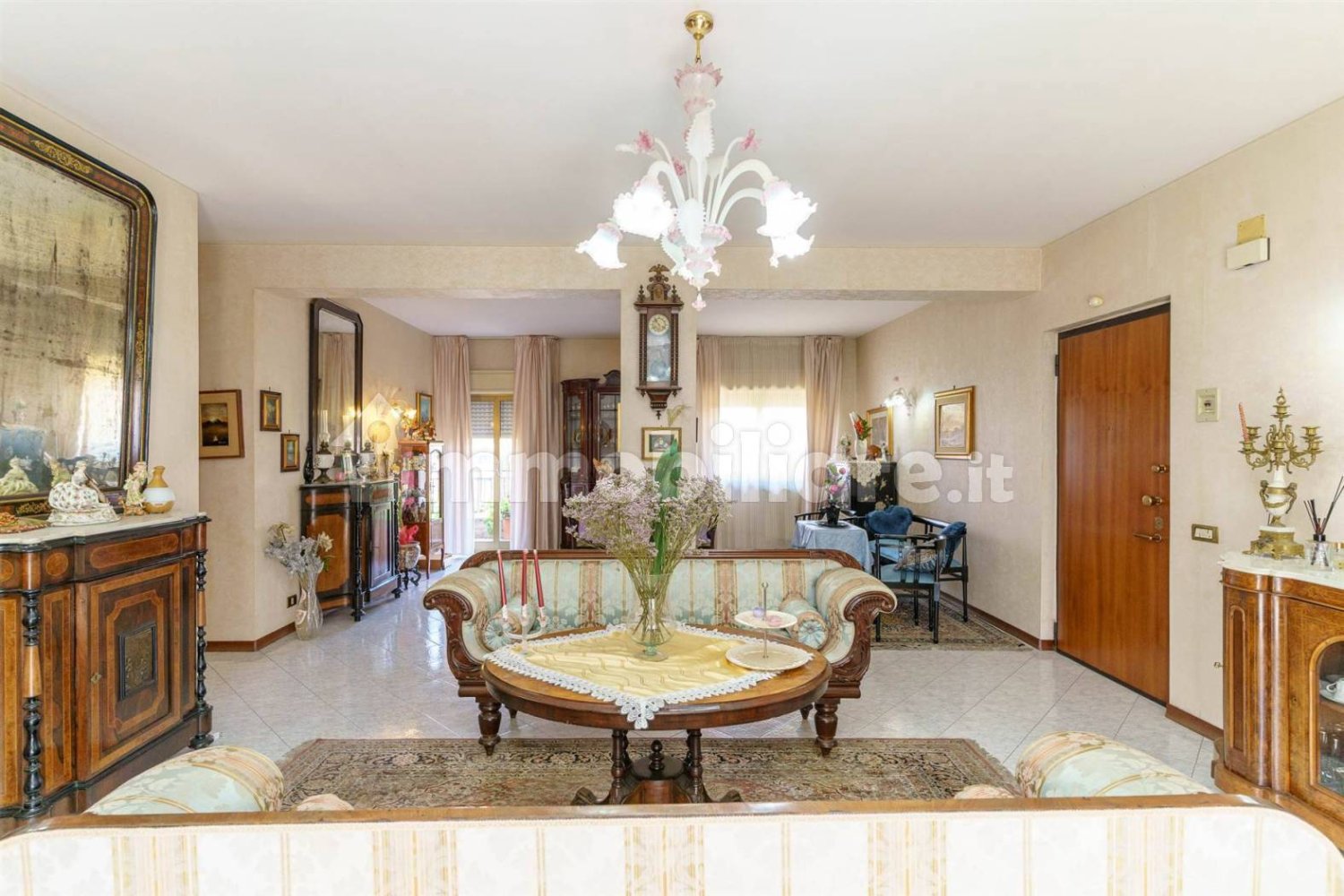 3 Schlafzimmer Wohnung in Catania, Italy, Nr. 273479