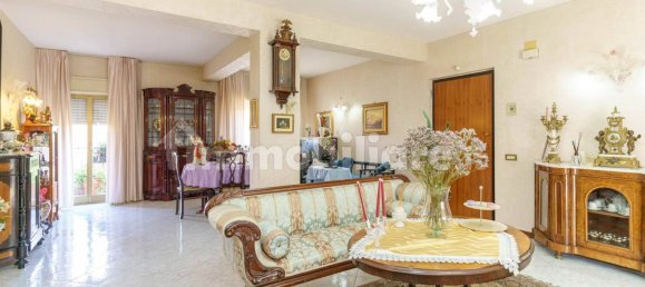 3 Schlafzimmer Wohnung in Catania, Italy, Nr. 273479 5