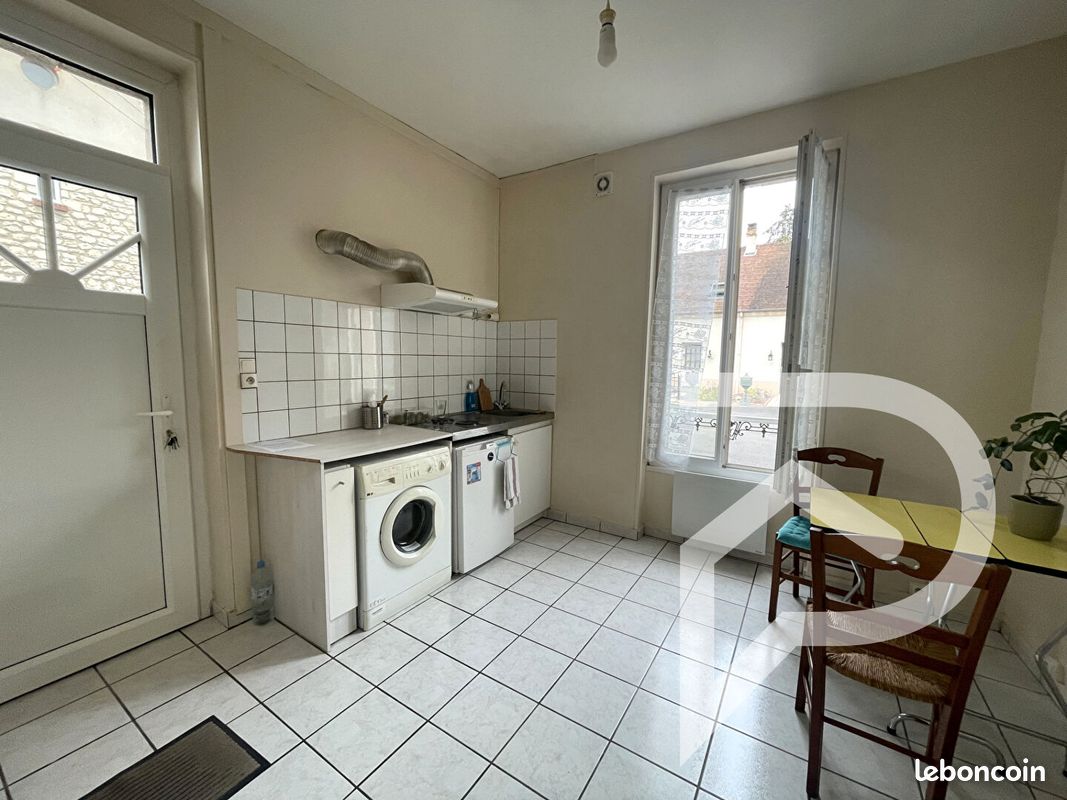 1 bedroom Apartment in Crepy-en-Valois, France No. 255733