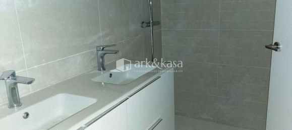 3 bedrooms Penthouse in Valencia, Spain No. 19618 9