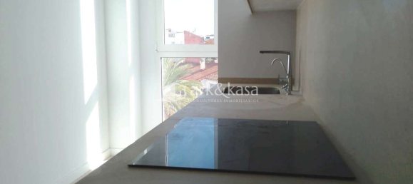 3 bedrooms Penthouse in Valencia, Spain No. 19618 19