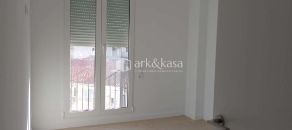 3 bedrooms Penthouse in Valencia, Spain No. 19618 7