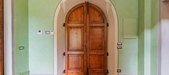 5 غرف نوم فيلا في Borgo San Lorenzo, Italy رقم 283751 3