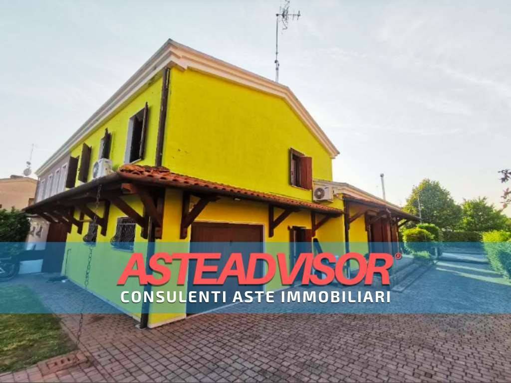 Villa de 3 dormitorios en San Donà di Piave, Italy No. 359368