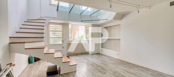 2 bedrooms Duplex in Chaville, France No. 134858 4