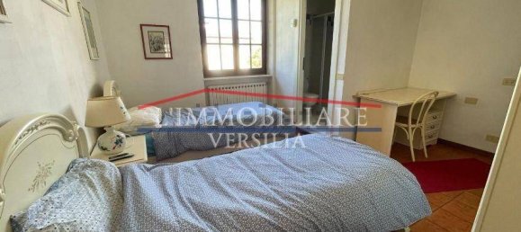 6 bedrooms Villa in Carrara, Italy No. 215073 19