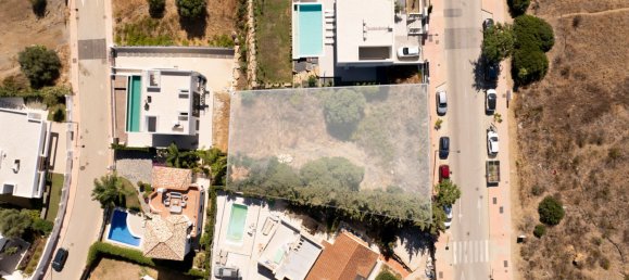 305m² Land in Estepona, Spain No. 143887 3