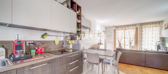 2 chambres Appartement à Cassano Magnago, Italy No. 328710 2