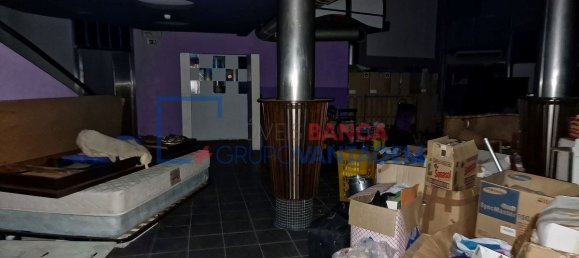 374m² Building in Mora, Portugal No. 91681 8