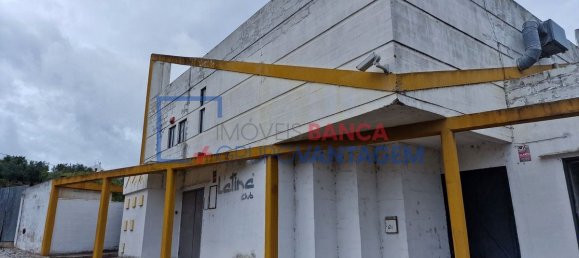 374m² Building in Mora, Portugal No. 91681 27