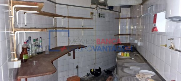 374m² Building in Mora, Portugal No. 91681 7