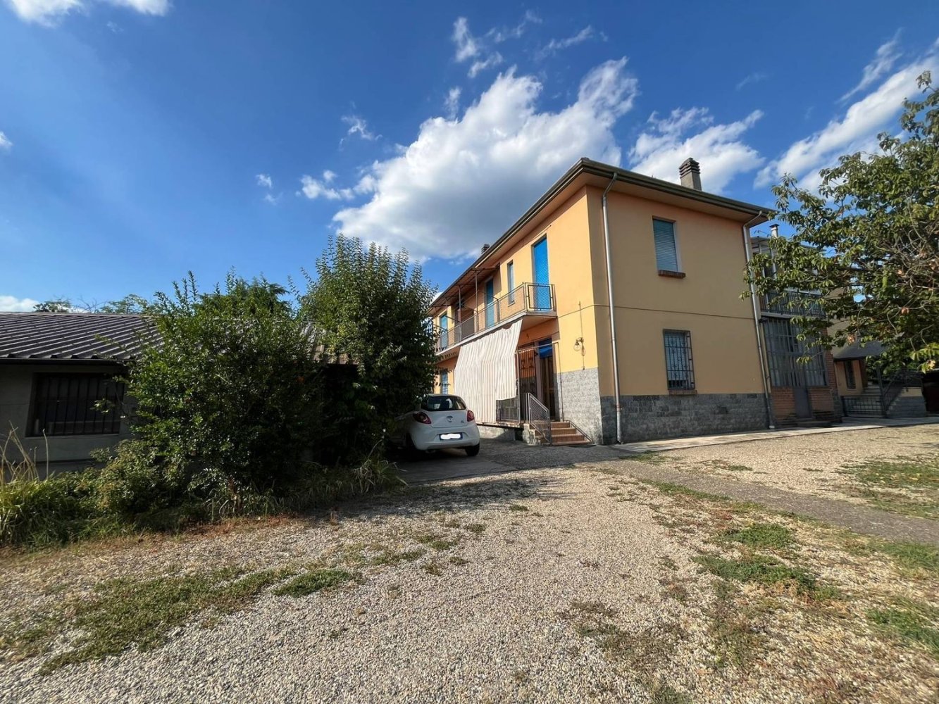 20 rooms House in Asti, Italy No. 264135