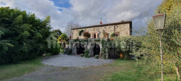 8 bedrooms House in Villafranca in Lunigiana, Italy No. 205705 2