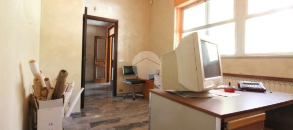 4 rooms Apartment in Campobasso, Italy No. 79132 19