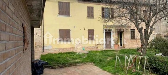 8 chambres Villa à Voghera, Italy No. 340643 3