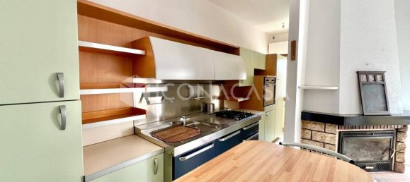 4-salle Appartement à San Salvo, Italy No. 21409 5