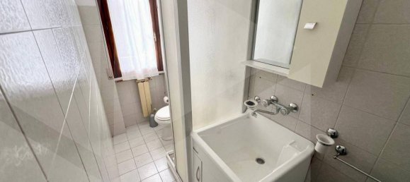 4-salle Appartement à San Salvo, Italy No. 21409 15