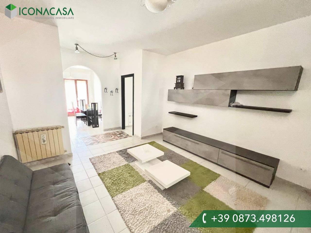 4-salle Appartement à San Salvo, Italy No. 21409