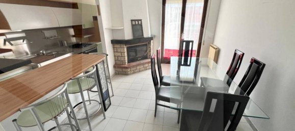 4-salle Appartement à San Salvo, Italy No. 21409 7