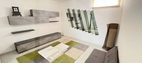 4-salle Appartement à San Salvo, Italy No. 21409 3
