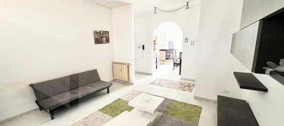 4-salle Appartement à San Salvo, Italy No. 21409 2